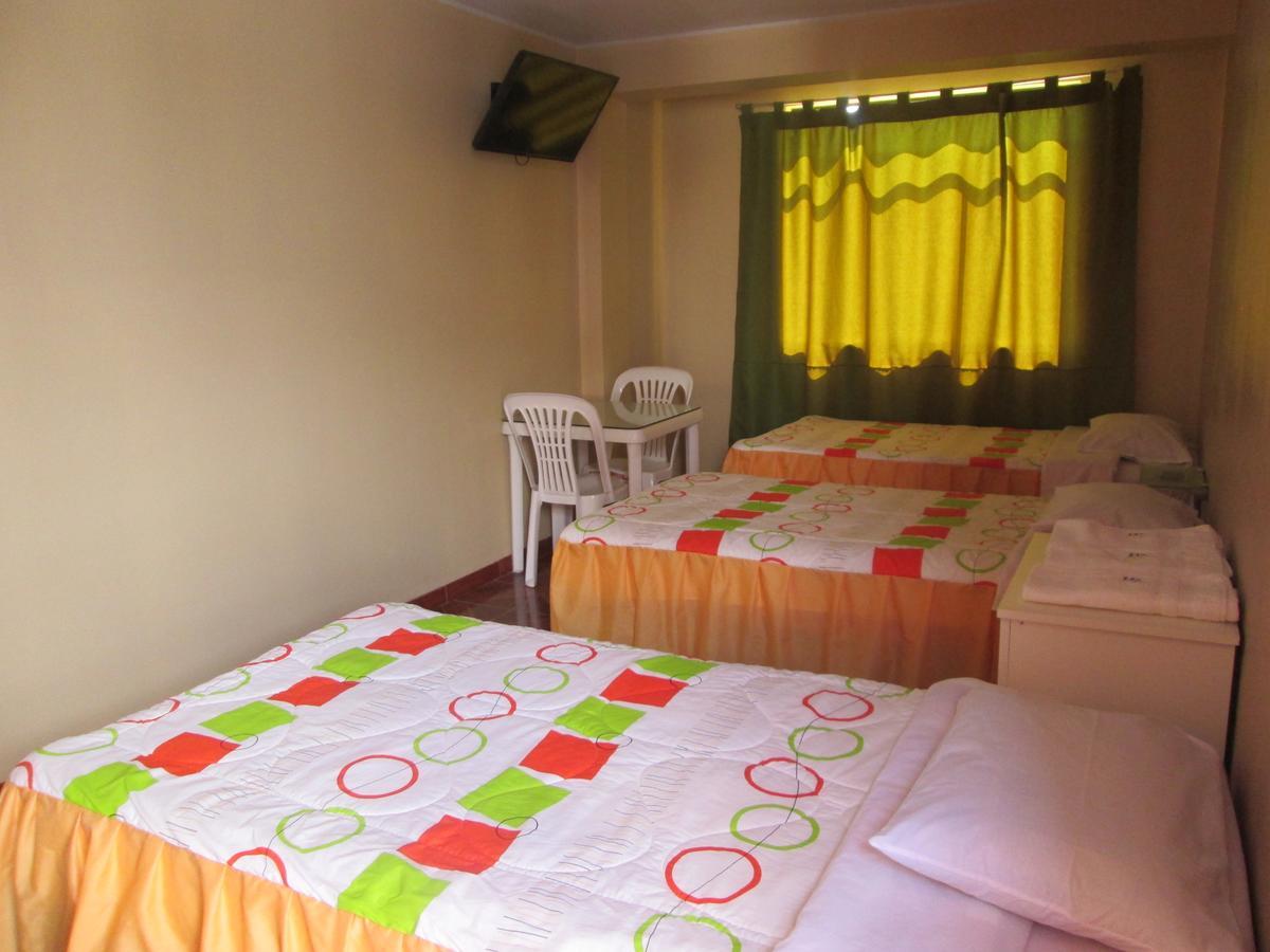 Hostal Caprichos Huacho Εξωτερικό φωτογραφία