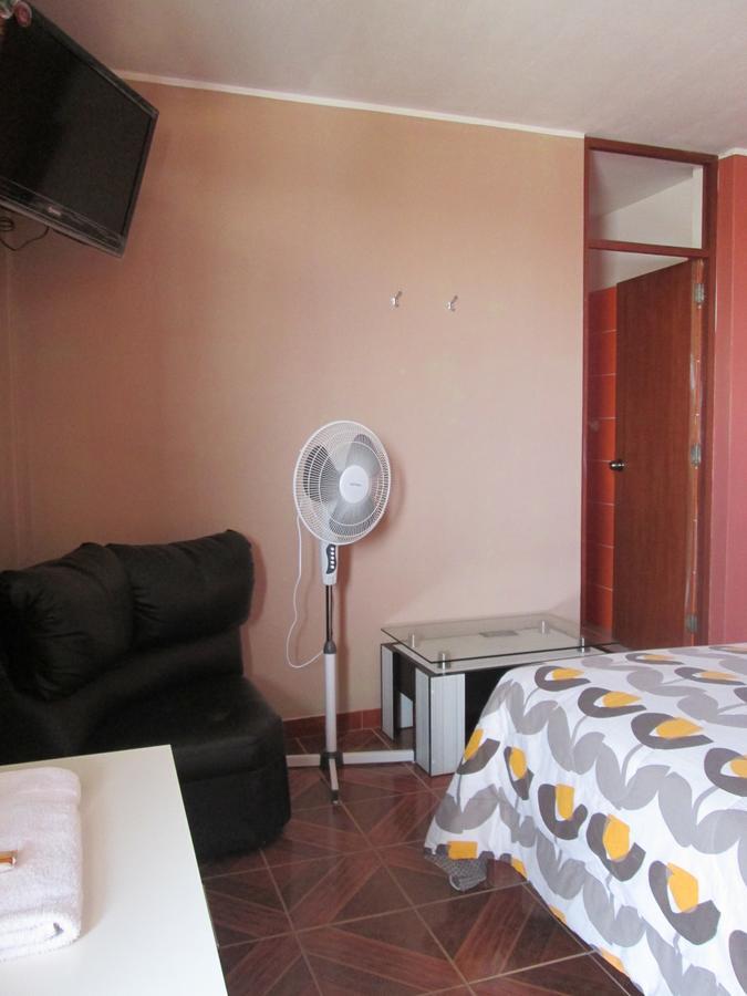 Hostal Caprichos Huacho Εξωτερικό φωτογραφία