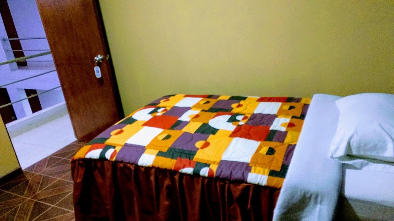 Hostal Caprichos Huacho Εξωτερικό φωτογραφία