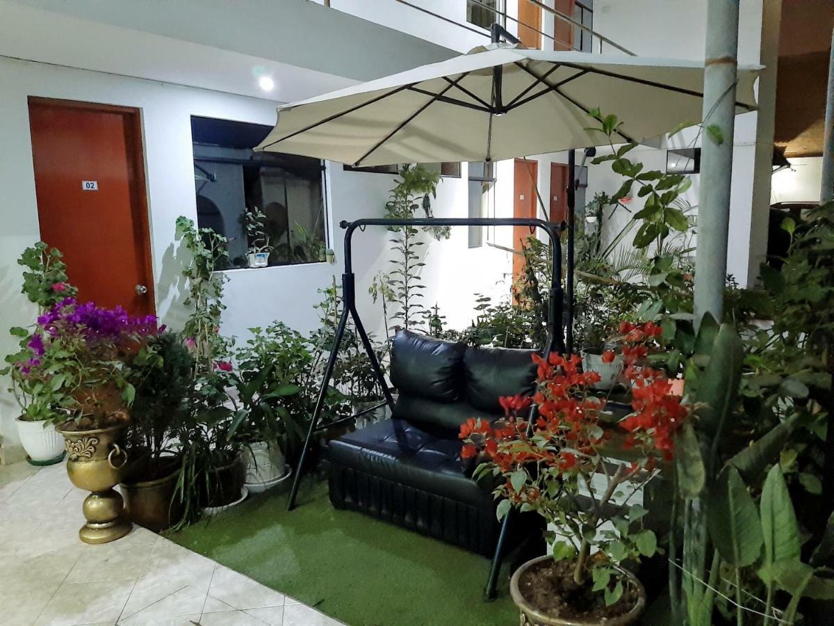 Hostal Caprichos Huacho Εξωτερικό φωτογραφία